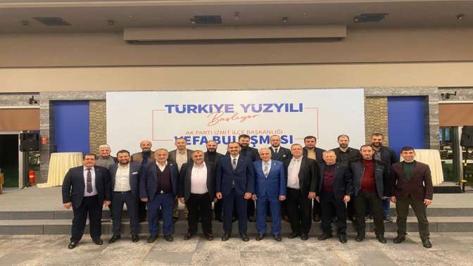 AK Parti İzmit’te, ‘Vefa Buluşması’ İle Bir Araya Geldi