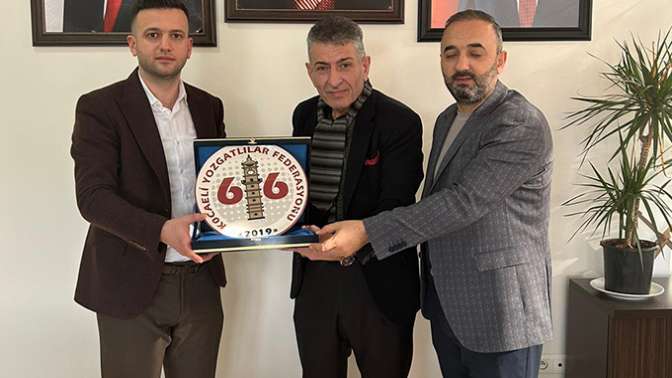 BAŞARILI MÜDÜRLERE PLAKET