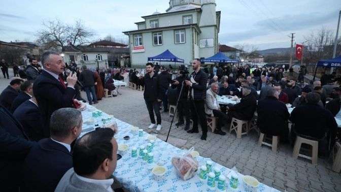 Başkan Büyükakın açıkladı: Karagöllü’ye doğalgaz geliyor