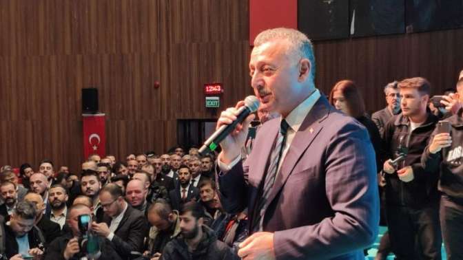 Büyükakın Hürriyet’e yüklendi: Mağdurum da mağdurum!