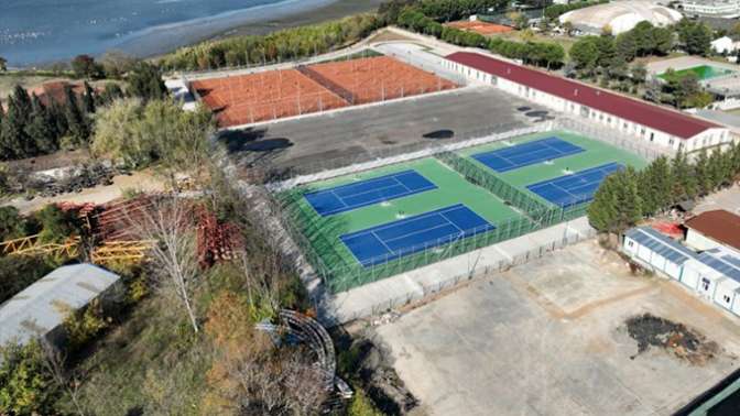 Büyükşehir’in İzmit Tenis Merkezinde sona doğru