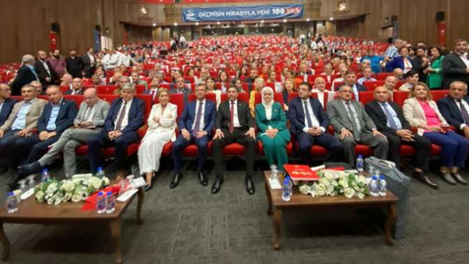 CHP’de kongre heyecanı başladı