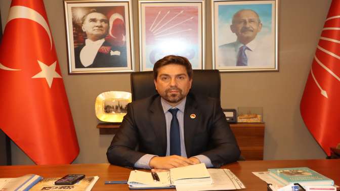 CHP İl Başkanı Bülent Sarı Kocaeli’yi saran koku ile ilgili yetkililere seslendi