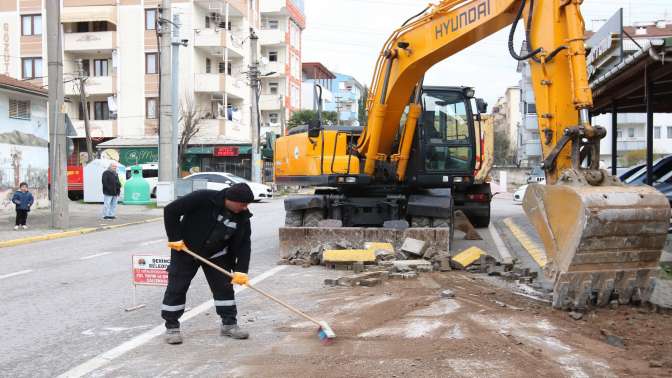 Derince genelinde bakım, onarım ve temizlik çalışmaları sürüyor