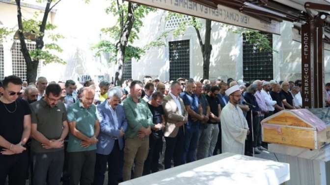 Foto Necat’ı acı gününde yalnız bırakmadılar