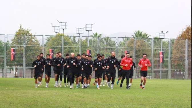 Gölcükspor İlçe Derbisine Hazırlanıyor