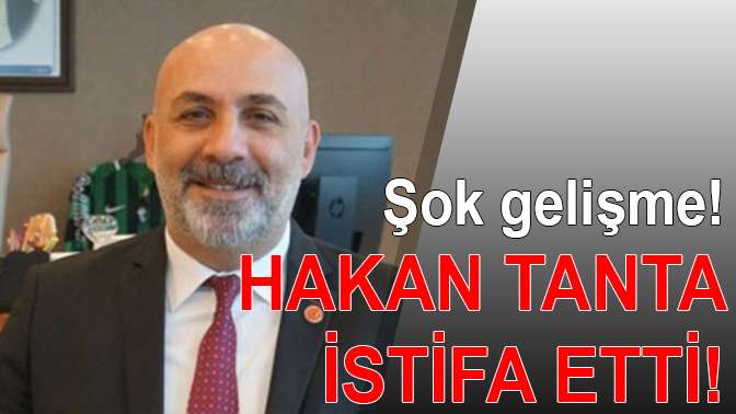 İstifa etti!