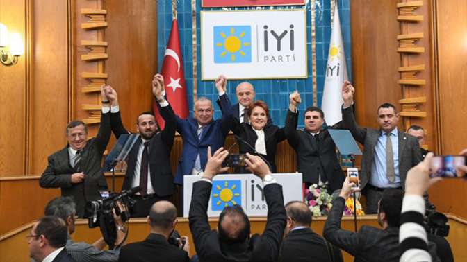 İYİ Parti Gölcük ve Kandıra Belediye başkan adayları belli oldu