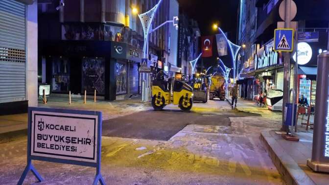 İzmit Alemdar Caddesi asfaltlandı