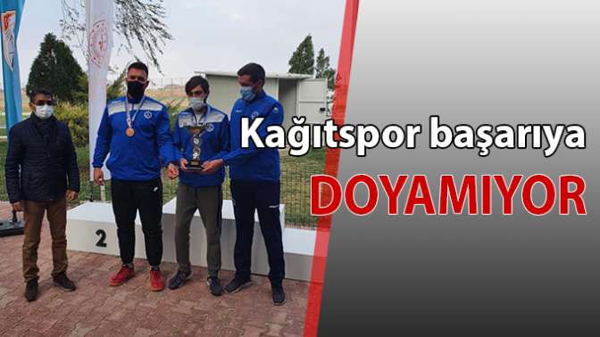 Kağıtsporlu atıcılar başarıya doymuyor