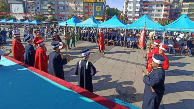 Kent esnafı, haftasını coşkuyla kutladı