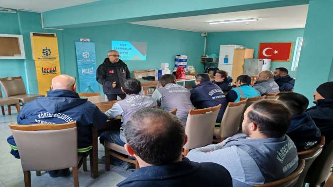 Körfez Belediyesi’nde tüm personele afet eğitimi verildi