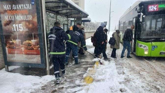 Körfez’de ekipler sabahın ilk ışıklarıyla sahadaydı