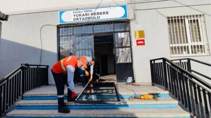 Körfez’de okulların ihtiyaçları tek tek gideriliyor