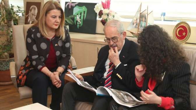 Prof. Dr. Yılmaz Büyükerşen, yapılacak Balmumu Heykeller Müzesi projesi için İzmit’e geldi