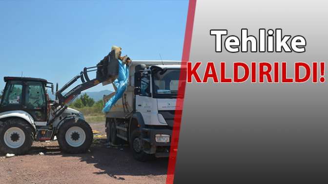 Tehlikeli atıklar İzmit Belediyesi tarafından kaldırıldı