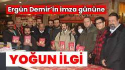 Ergün Demir’in imza gününe yoğun ilgi