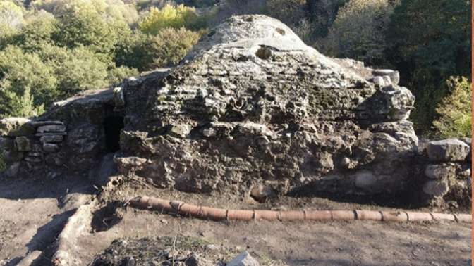 Yukarı Ulaşlıdaki tarihi Osmanlı Hamamda restorasyon başladı